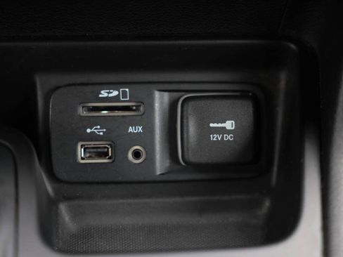 Used 2017 Jeep Cherokee Limited AWD/4WD image 27