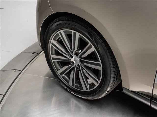 Used 2024 Land Rover Range Rover Autobiography AWD/4WD image 12
