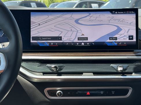 Certified 2026 BMW X7 xDrive40i image 31