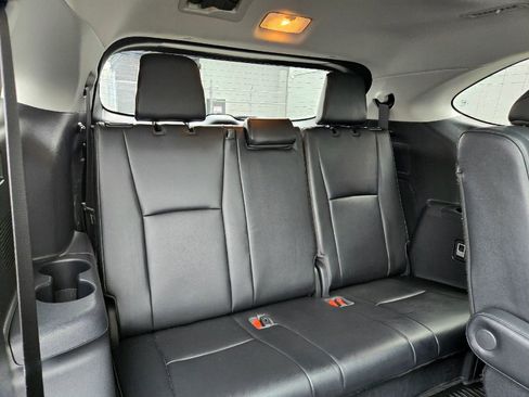 Used 2023 Toyota Highlander Platinum image 55