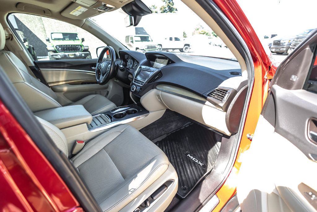 Used 2019 Acura MDX w/ Technology Package AWD/4WD image 25