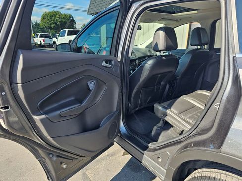 Used 2017 Ford Escape Titanium w/ Canadian Touring Package image 16