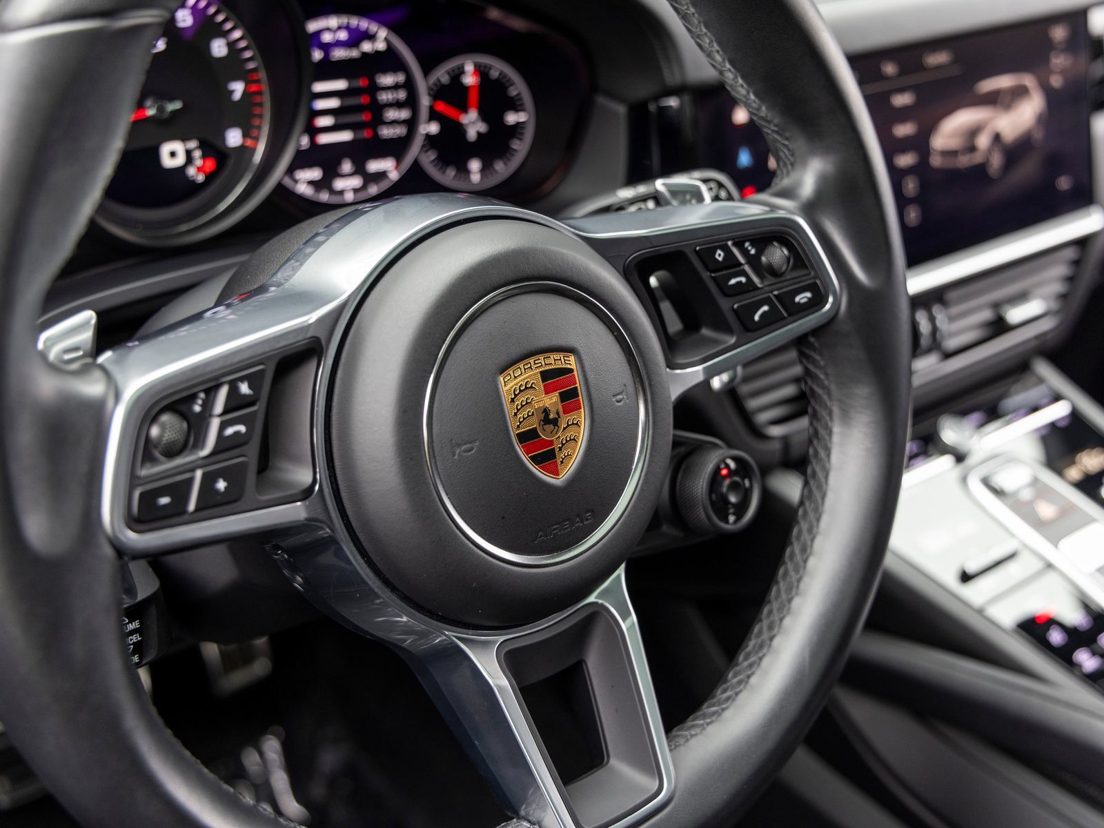Certified 2023 Porsche Cayenne GTS AWD/4WD image 34