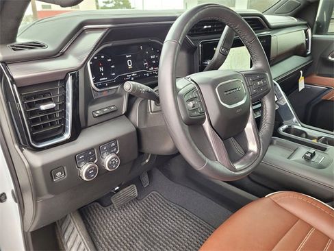 Used 2024 GMC Sierra 2500 Denali Ultimate image 20