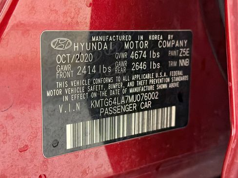 Used 2021 Genesis G70 2.0T RWD image 15