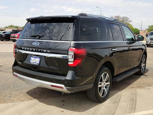 Used 2024 Ford Expedition Limited image 3