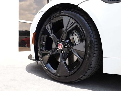 Used 2021 Jaguar F-TYPE Convertible RWD image 51