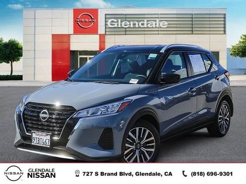Certified 2024 Nissan Kicks SV image 1