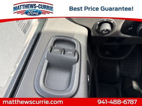 New 2026 Ford Transit 250 148 Medium Roof RWD image 18