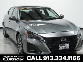 Used 2024 Nissan Altima 2.5 SV video 1