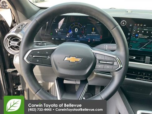 Used 2026 Chevrolet Equinox LT AWD/4WD image 22