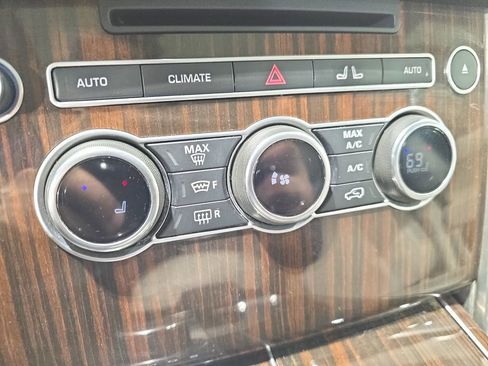 Used 2016 Land Rover Range Rover HSE image 25