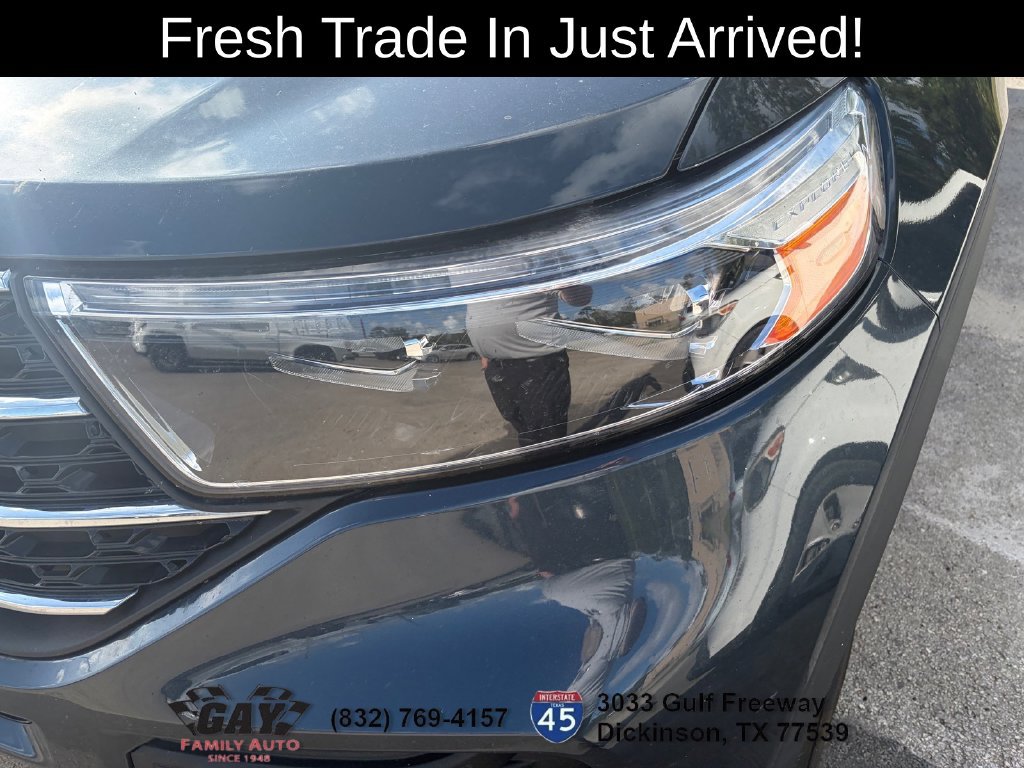 Used 2024 Ford Explorer XLT RWD image 4