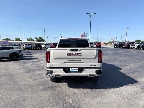 Used 2026 GMC Sierra 1500 AT4 w/ AT4 Premium Package AWD/4WD image 4