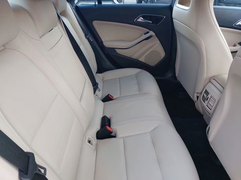 Used 2018 Mercedes-Benz CLA 250 image 13