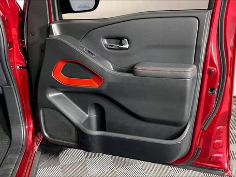 Used 2022 Nissan Frontier PRO-4X w/ Technology Package image 25