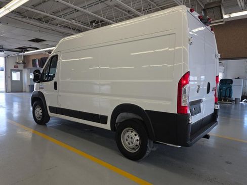 Used 2022 RAM ProMaster 2500 w/ Interior LED Lighting Group FWD image 3