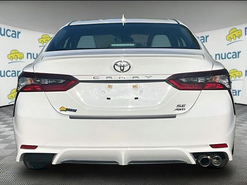 Used 2024 Toyota Camry SE AWD/4WD image 5