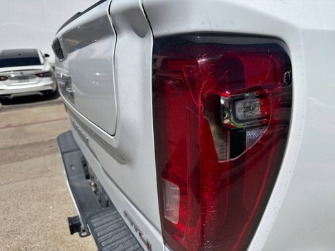 Used 2020 GMC Sierra 1500 AT4 w/ AT4 Premium Package AWD/4WD image 6