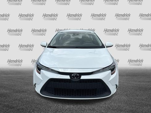 Used 2022 Toyota Corolla LE FWD image 3