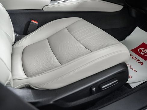 Used 2022 Honda Accord Touring image 34