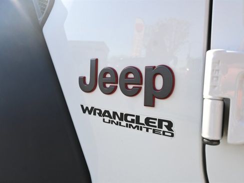 Used 2021 Jeep Wrangler Unlimited Rubicon image 18
