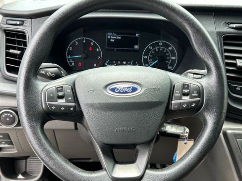 Used 2024 Ford Transit 250 Low Roof w/ Exterior Upgrade Package RWD image 9