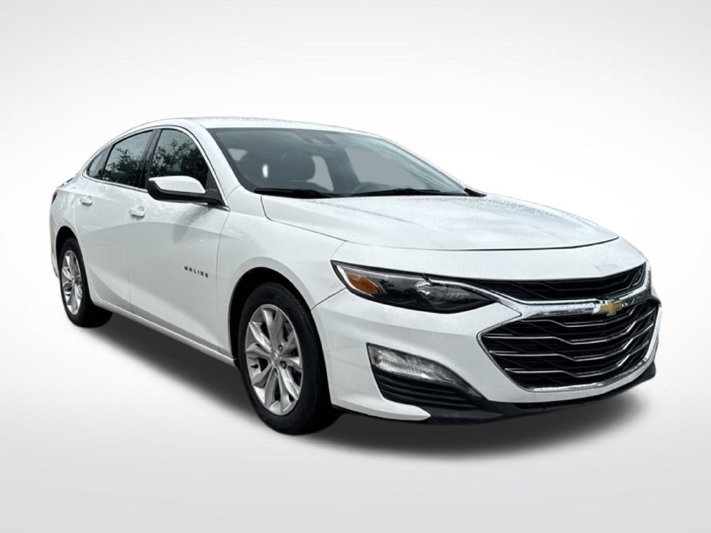 Used 2025 Chevrolet Malibu LT FWD image 2