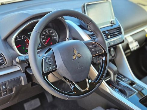 New 2025 Mitsubishi Eclipse Cross SE image 18
