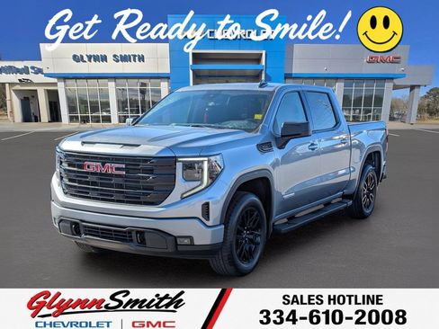 Used 2026 GMC Sierra 1500 Elevation w/ LPO, Elevation Black Package AWD/4WD image 1