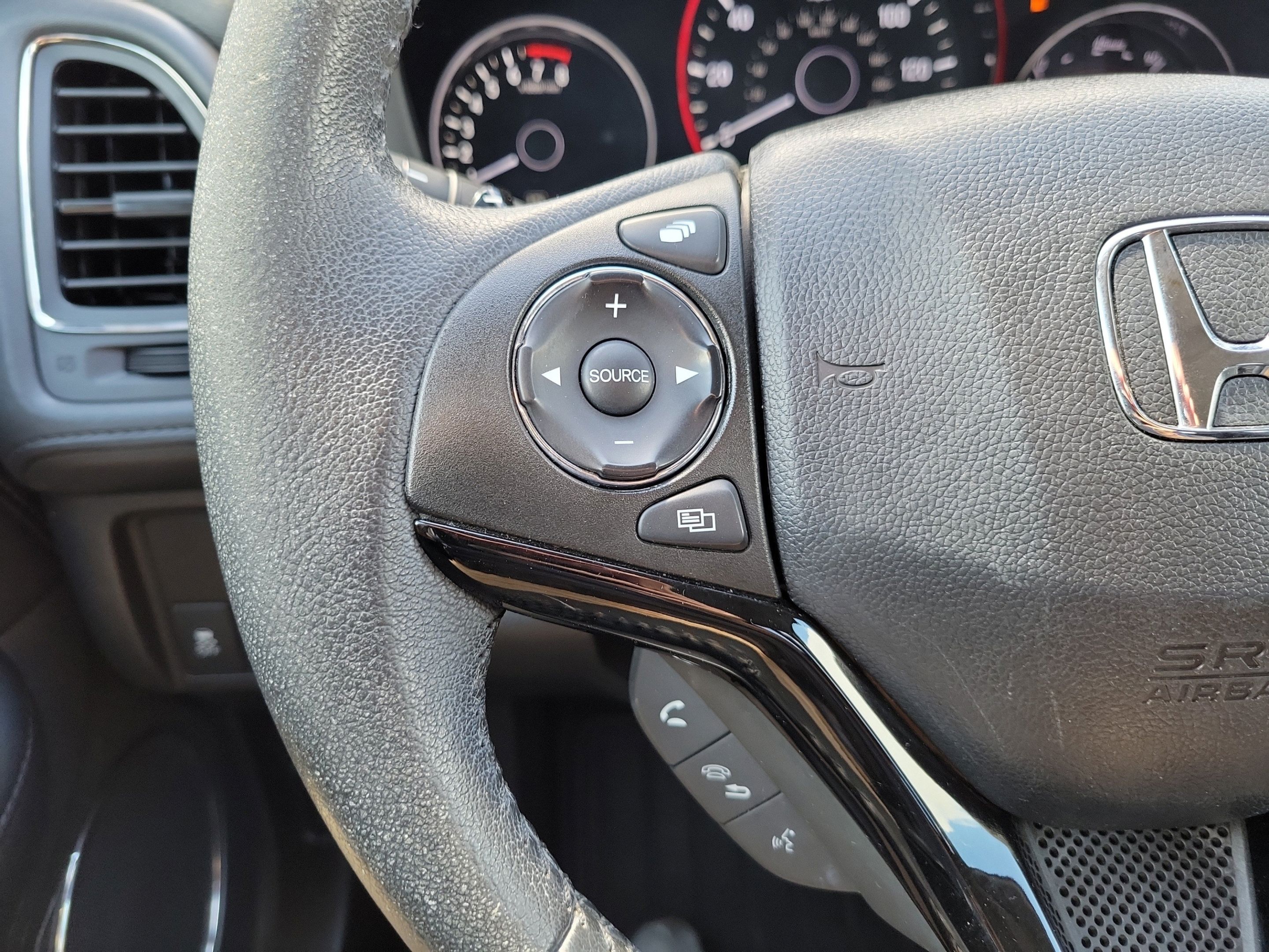 Used 2016 Honda HR-V EX-L image 30