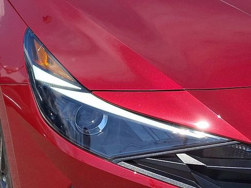 Used 2023 Hyundai Elantra SEL FWD image 10