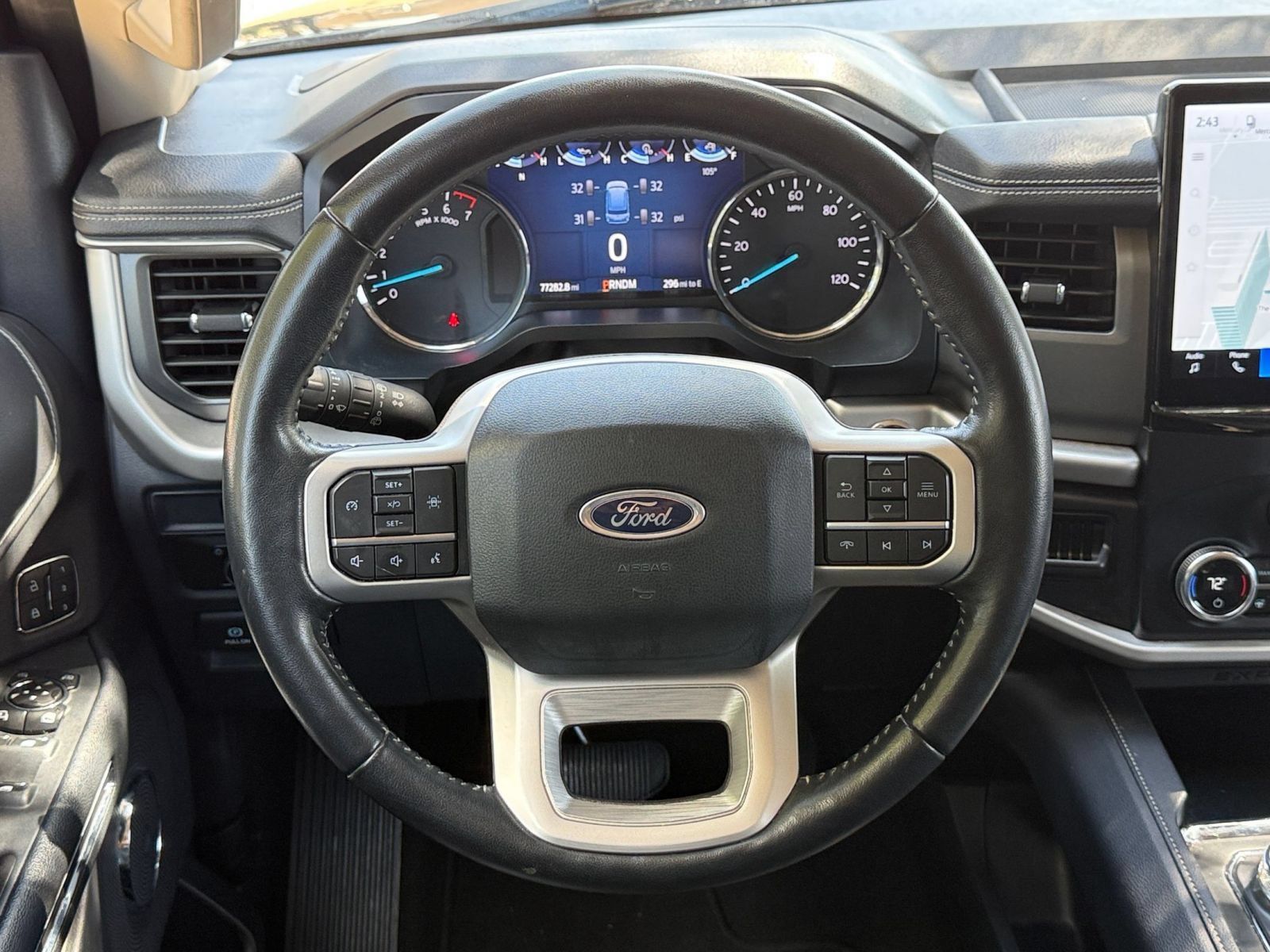Used 2023 Ford Expedition XLT AWD/4WD image 29