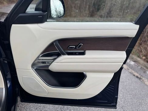 Certified 2023 Land Rover Range Rover SE AWD/4WD image 18