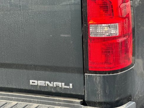 Used 2018 GMC Sierra 3500 Denali image 6