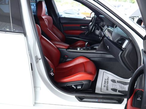 Used 2018 BMW M3 RWD image 36