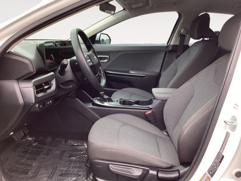 Used 2025 Kia K4 FWD image 23