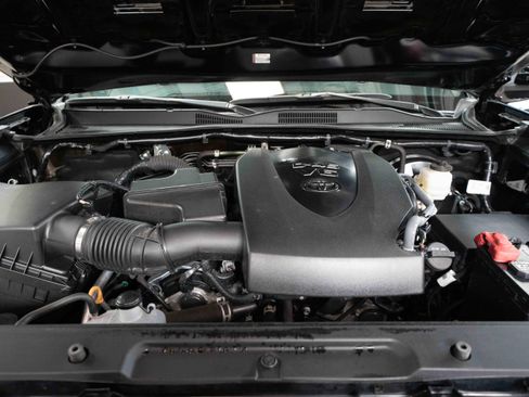 Used 2023 Toyota Tacoma TRD Sport w/ Advanced Technology Package image 30