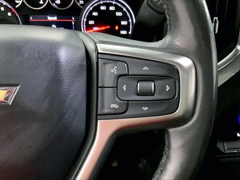 Used 2021 Chevrolet Silverado 1500 LT RWD image 22