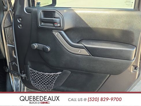 Used 2017 Jeep Wrangler Sport AWD/4WD image 27