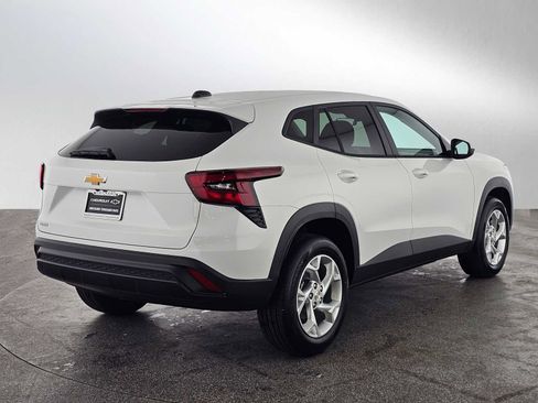 New 2026 Chevrolet Trax LS w/ LS Convenience Package image 3