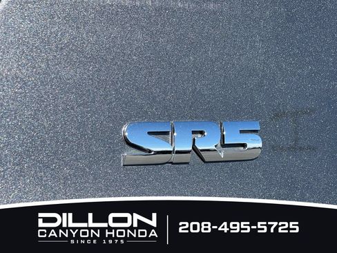 Used 2021 Toyota 4Runner SR5 Premium w/ Moonroof Package AWD/4WD image 26