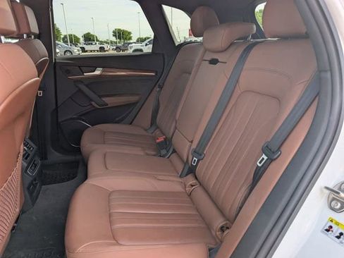 Used 2021 Audi Q5 2.0T Premium Plus w/ Premium Plus Package image 27