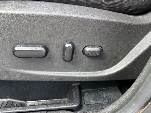 Used 2018 Ford Escape SE image 34