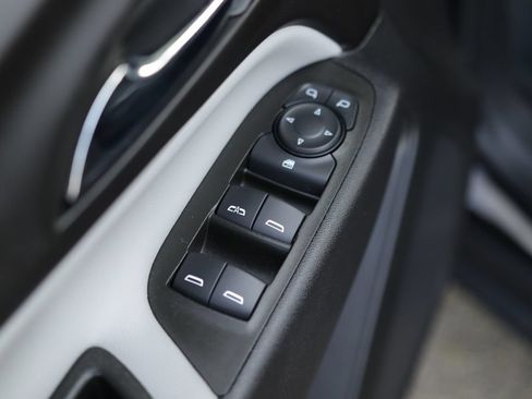 Used 2024 Chevrolet Equinox LS w/ LS Convenience Package FWD image 22