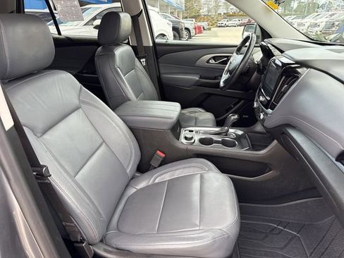 Used 2019 Chevrolet Traverse LT w/ LT Premium Package image 31