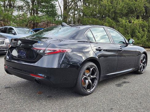 New 2024 Alfa Romeo Giulia Ti w/ Performance Driving Package image 4