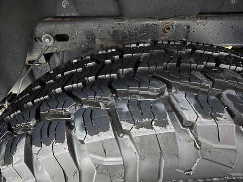 Used 2018 Chevrolet Colorado ZR2 image 44