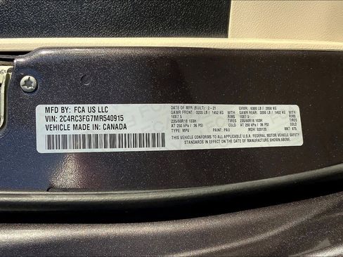 Used 2021 Chrysler Pacifica Touring image 34