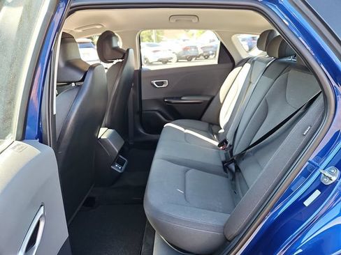 Used 2025 Kia K4 FWD image 11